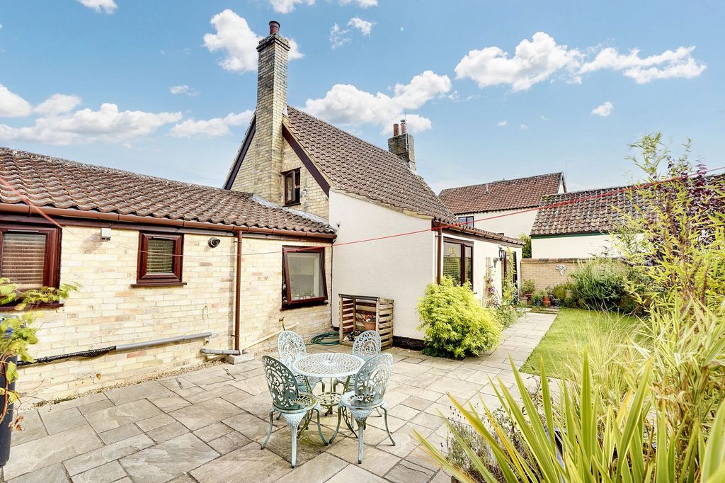 Property photo 1 of 15