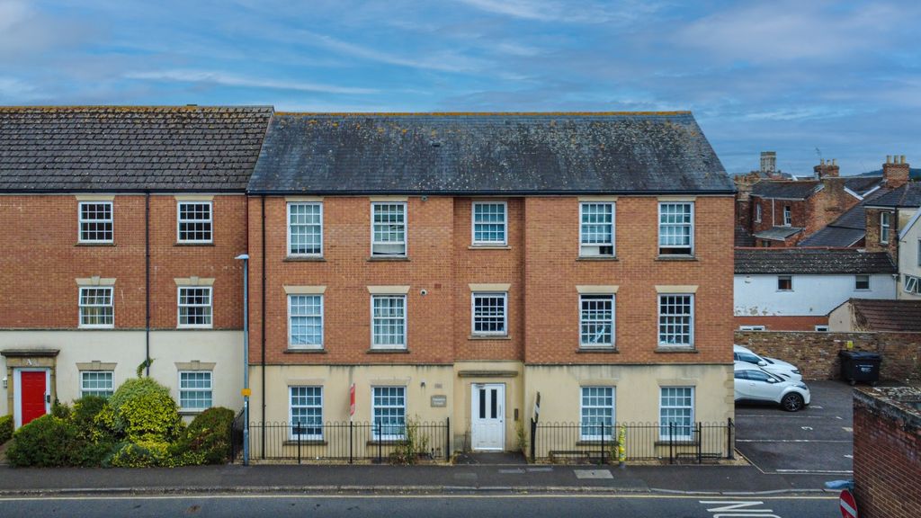Property photo 1 of 7 5288801