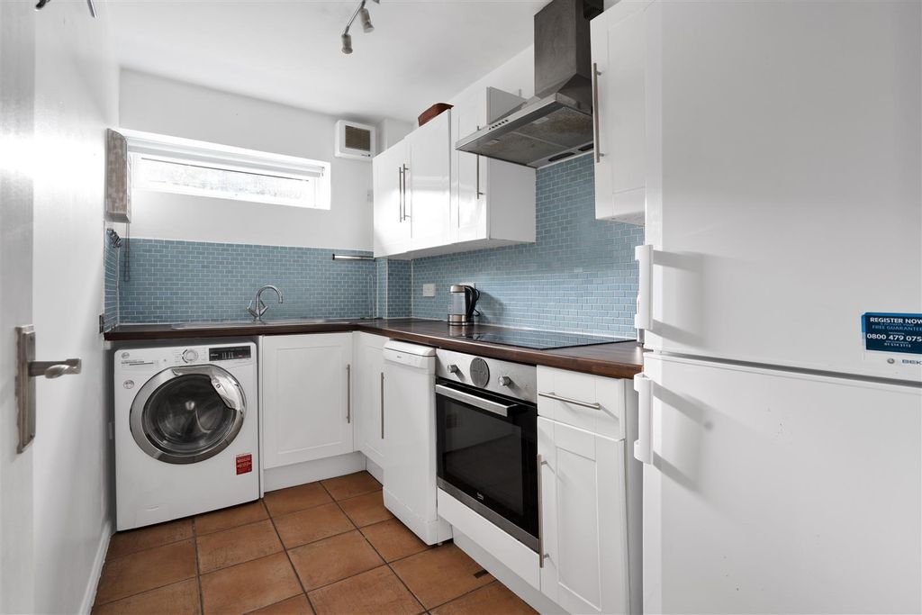 Property photo 2 of 15 Kitchen