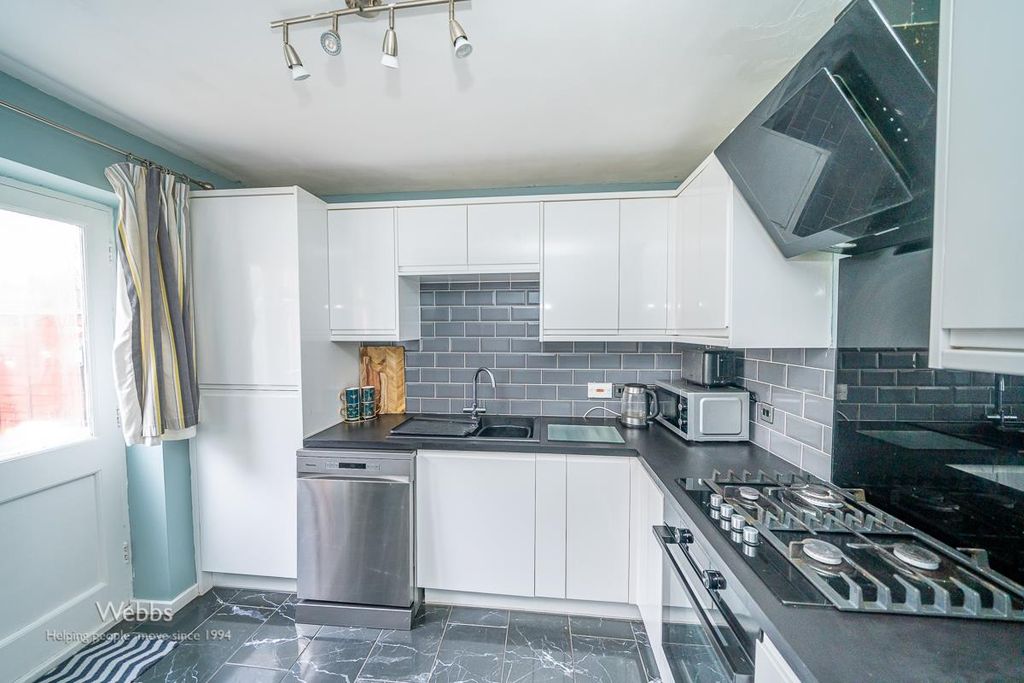 Property photo 2 of 30 Â© Webbs Estate Agents Â© (149 Of 217).Jpg