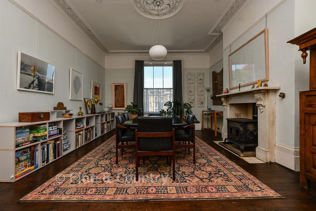 Property photo 1 of 18 Dining Area
