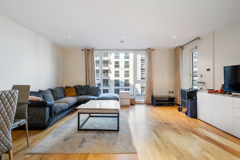 Property photo 3 of 12 Flat 30, Marina Point Sw6 2Gx-Lowres-9.Jpg