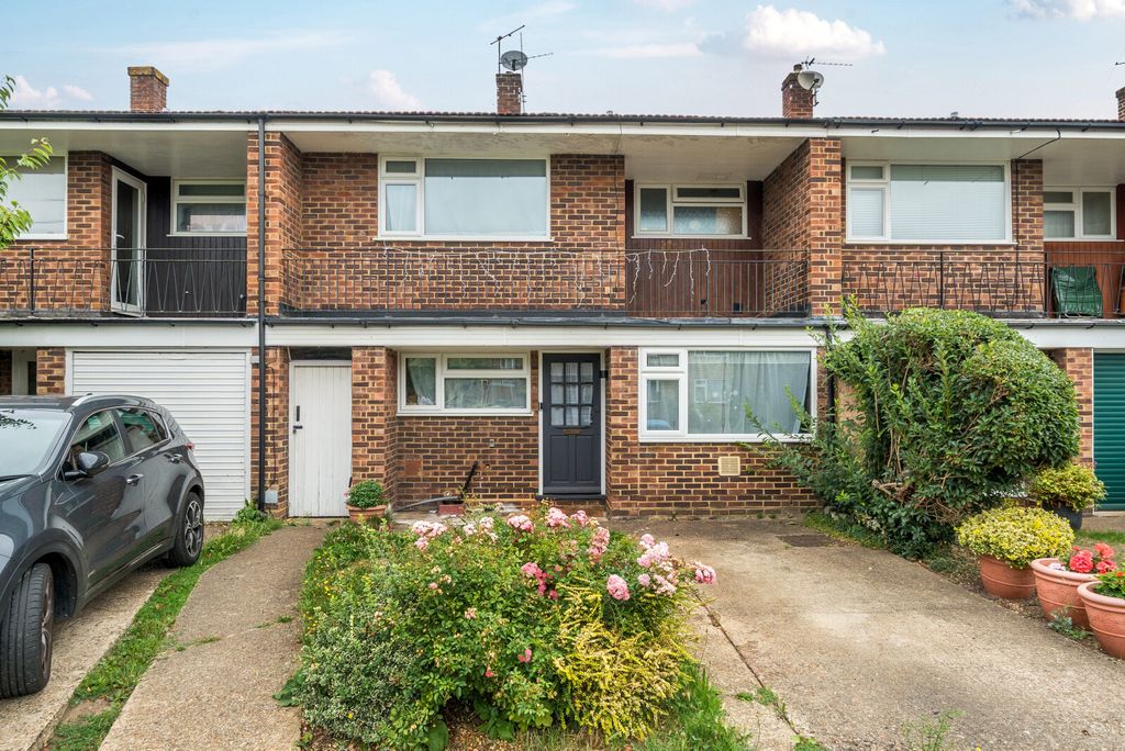 Property photo 1 of 12 1330989-2-68907A3...