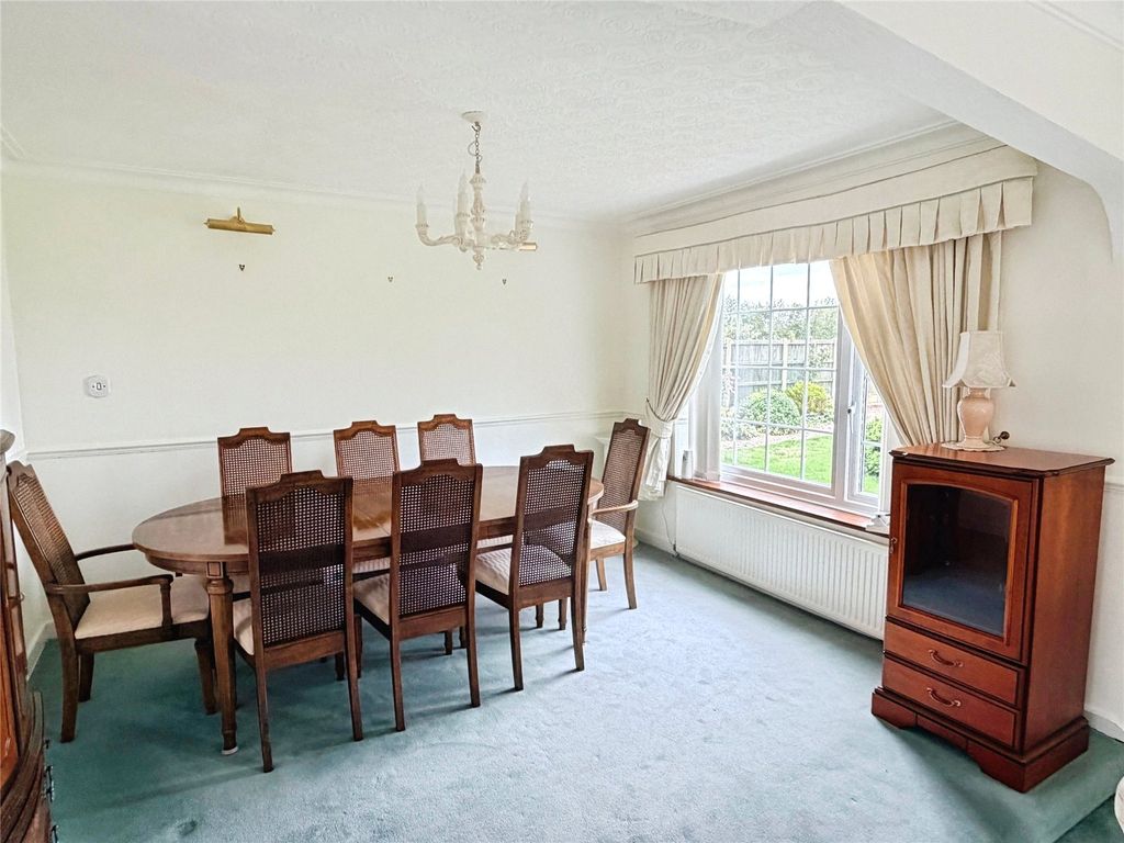 Property photo 3 of 31 Dining Area