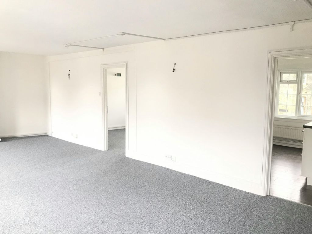 Property photo 2 of 7 20211015_104555757_Ios.Jpg