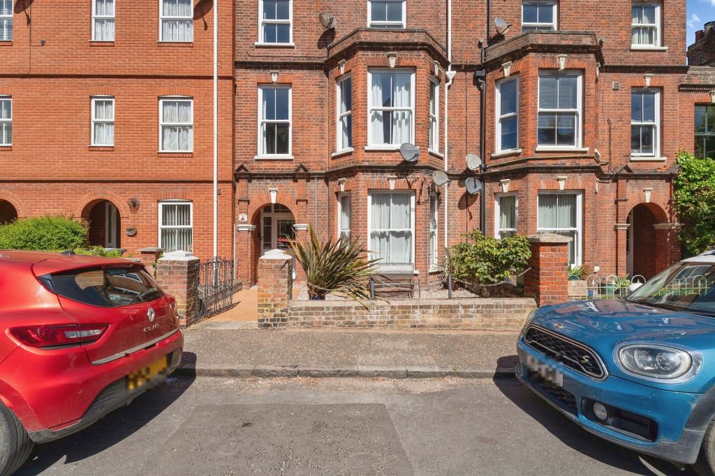 Property photo 1 of 16