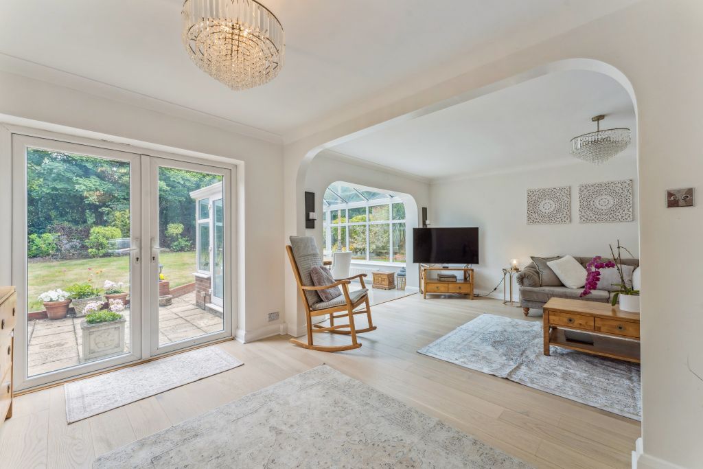 Property photo 3 of 18