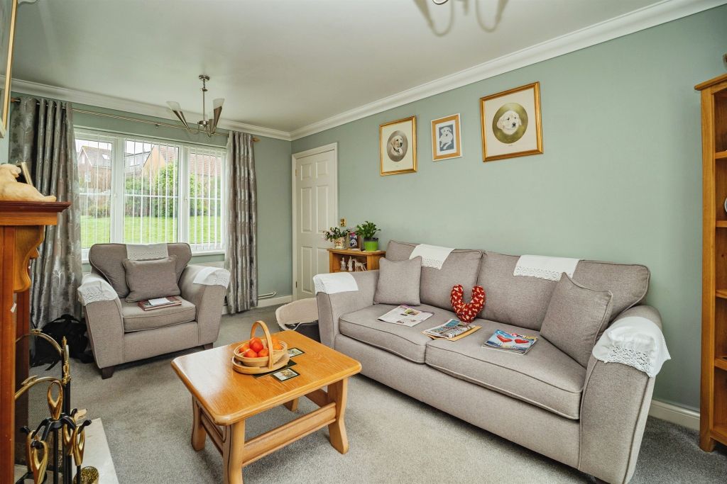 Property photo 2 of 19