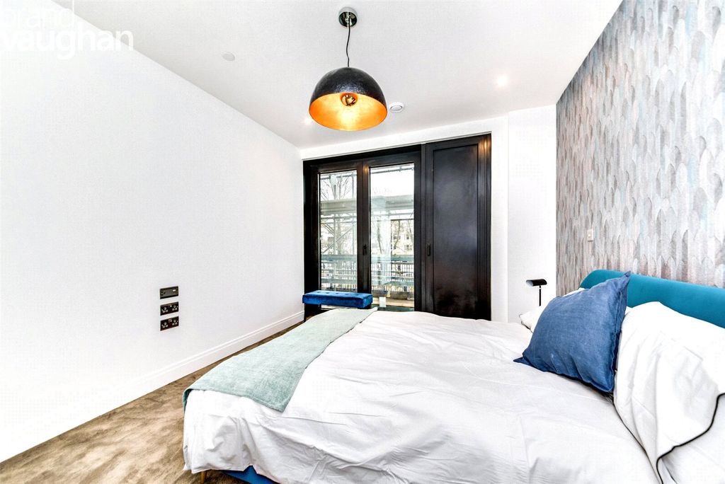 Property photo 1 of 7 Stock Image