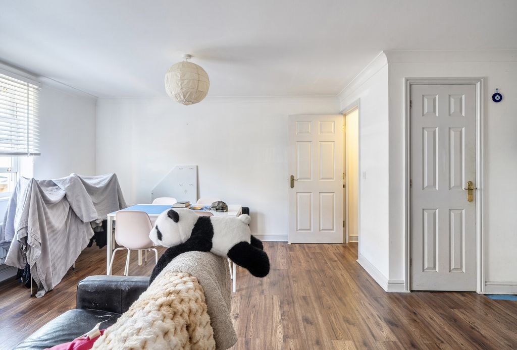 Property photo 3 of 9 1465723-7-6A173d7...