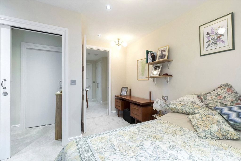 Additional image 11 of 1 bed flat to rentStratton Place, Stratton, Cirencester, Gloucestershire GL7