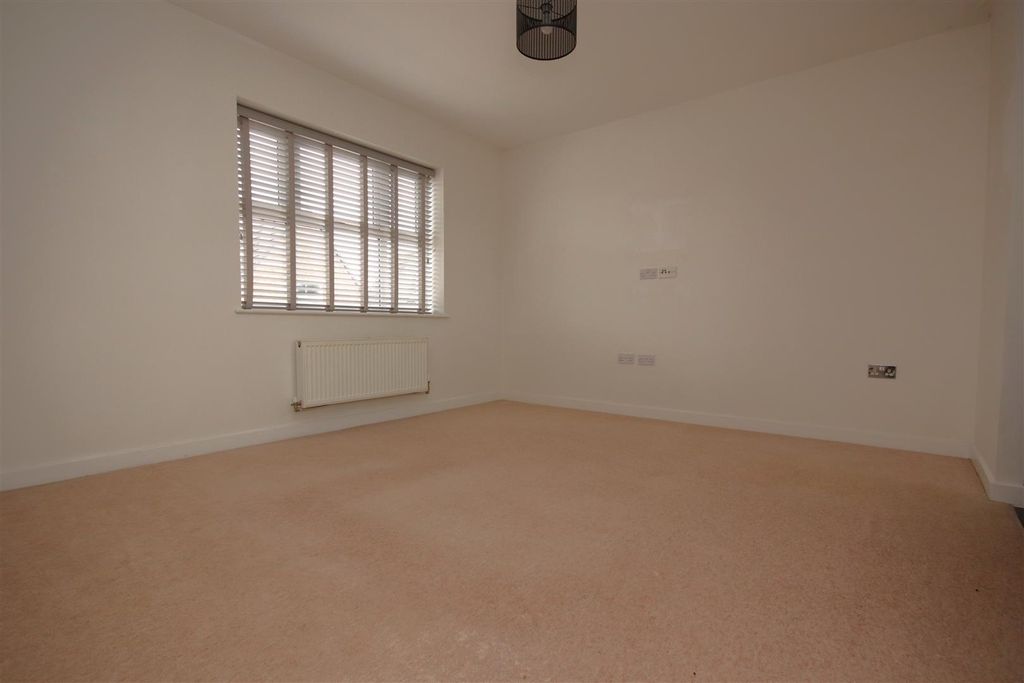 Property photo 2 of 11 Img_5549.Jpg