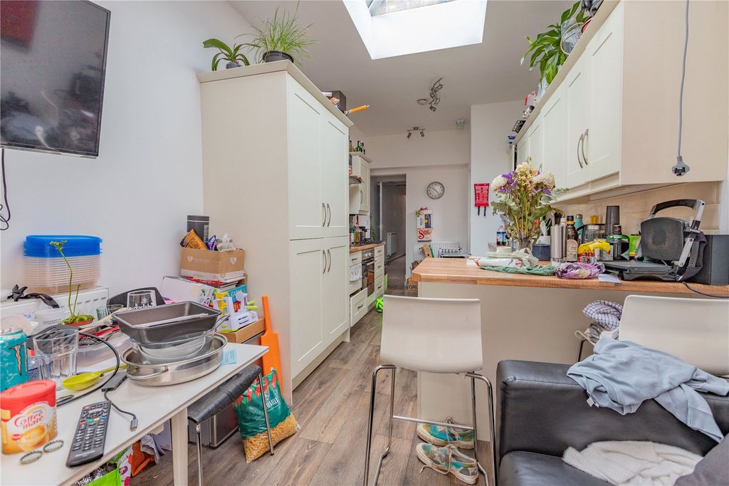 Property photo 1 of 17 Picture No. 16