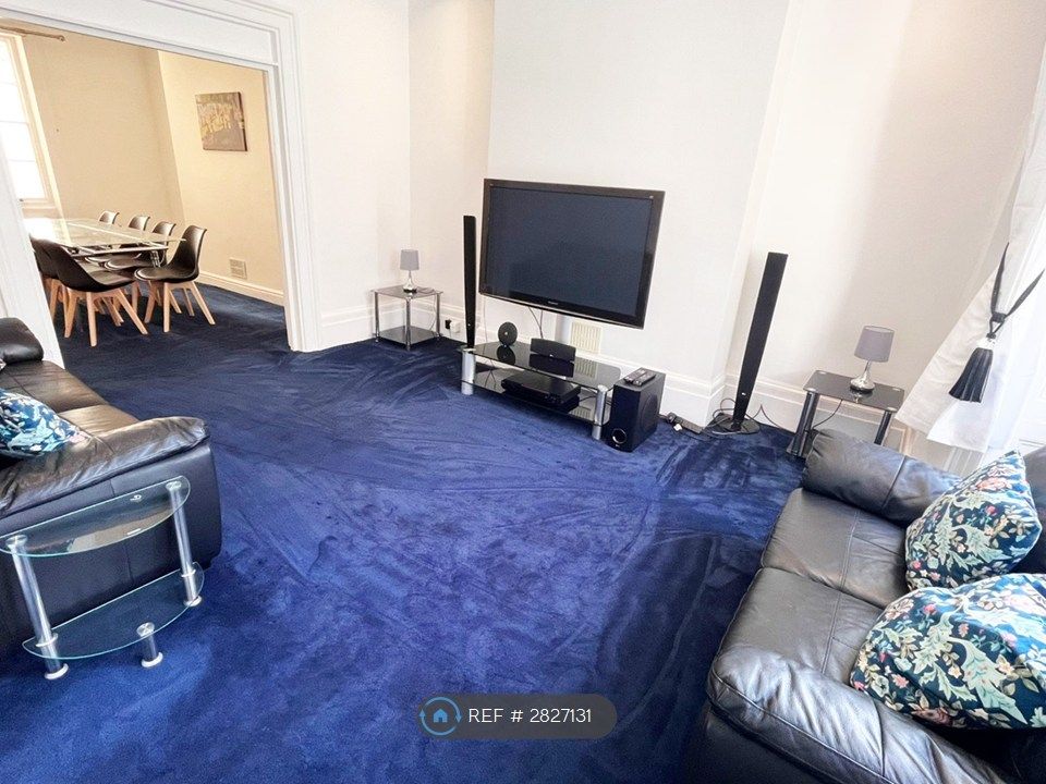Property photo 2 of 29 Lounge With 50 Inch Hd Tv And Oblique Sea View