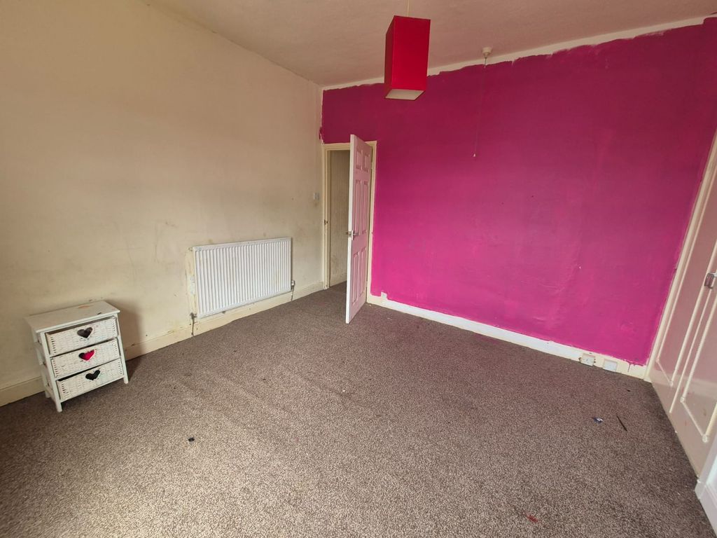 Property photo 3 of 3