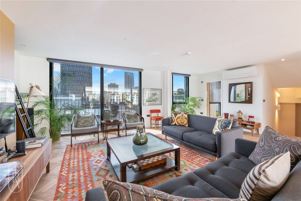 Property photo 3 of 25 Picture No. 34