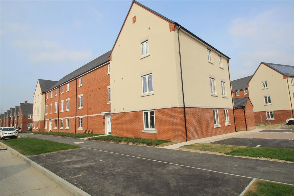 Property photo 1 of 7 Front 1.Jpg