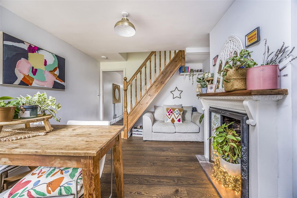 Property photo 3 of 23 1 Beckenham Terrace, North Street, Westbourne-Port