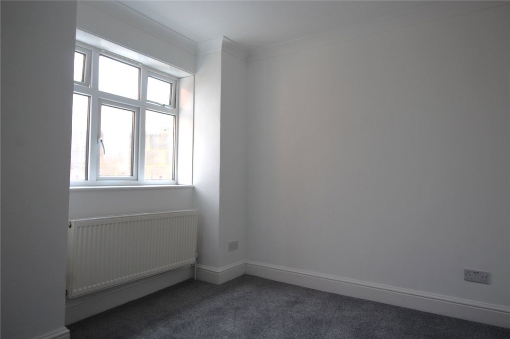 Property photo 3 of 6 Picture No. 02