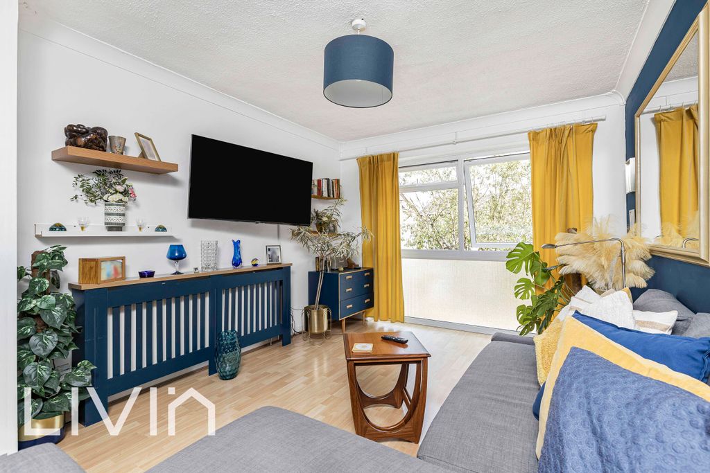 Property photo 2 of 12 025A7612