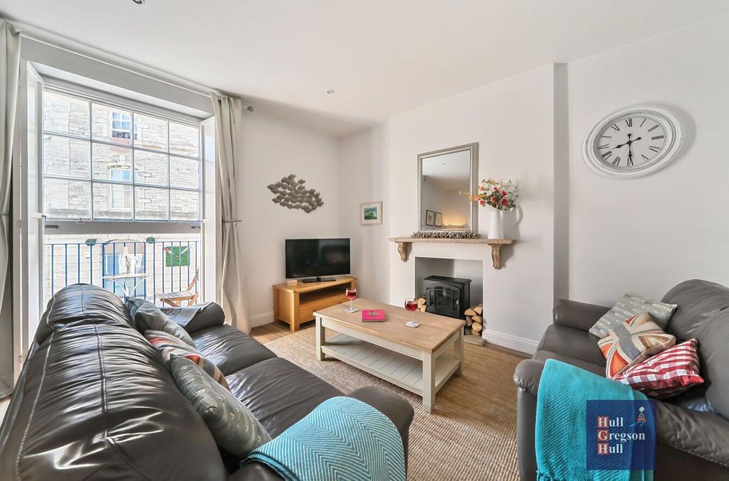 Property photo 3 of 26 B3ba66Eb-F691-4Fa5-8ce9-d519396680E2.Jpg