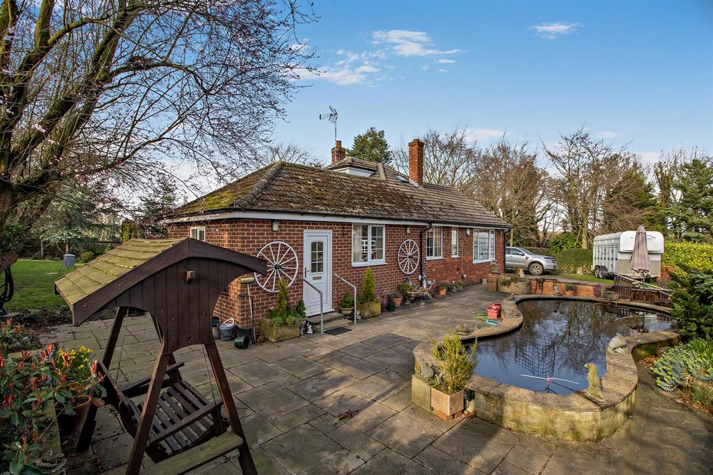 Additional image 36 of 5 bed detached bungalow for saleWilsic Road, Wilsic, Doncaster DN11