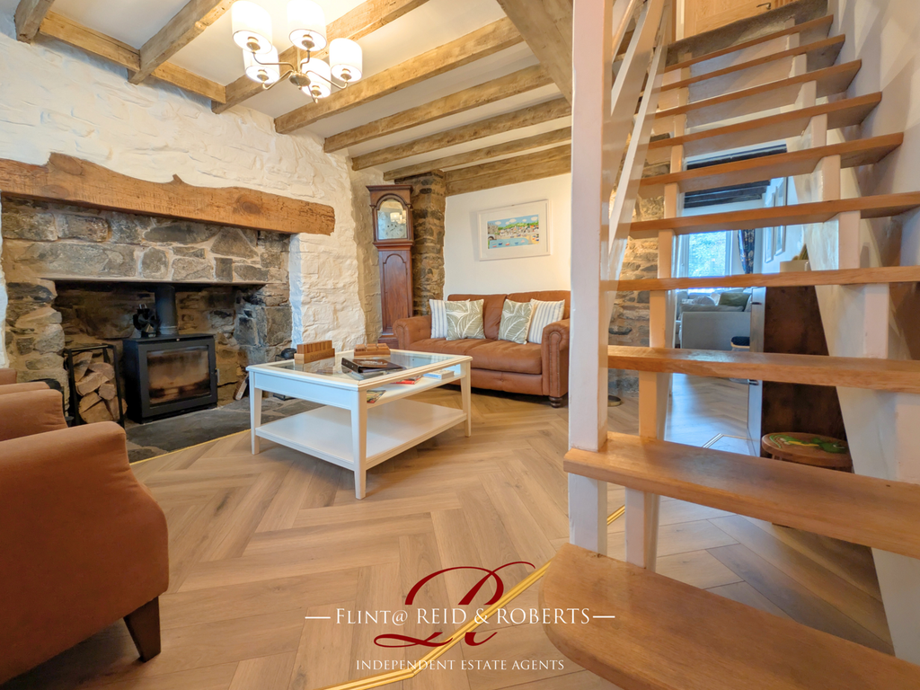 Property photo 3 of 39 Living Room