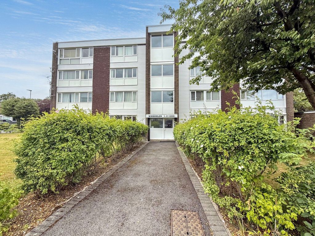 Property photo 1 of 9