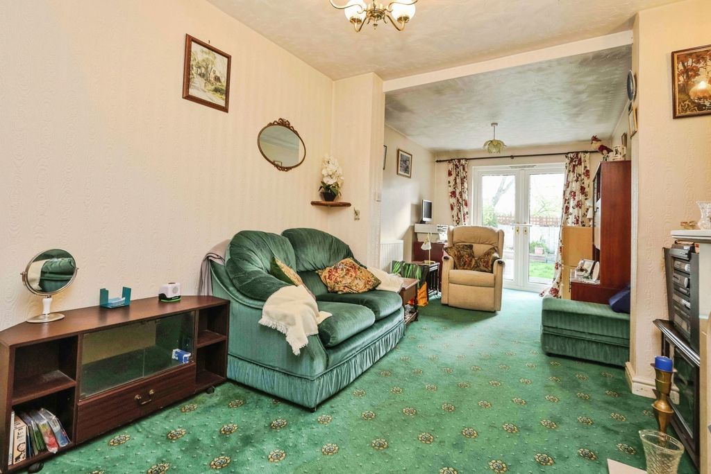 Property photo 2 of 15 Photo
