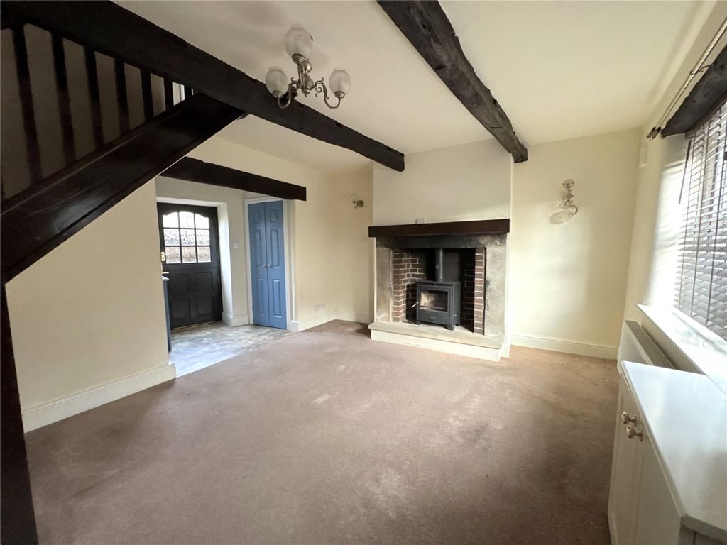 Property photo 2 of 10 Living Room