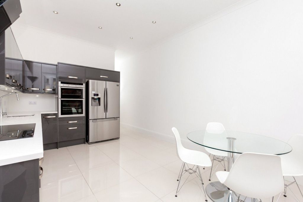 Property photo 1 of 10 Picture No. 02