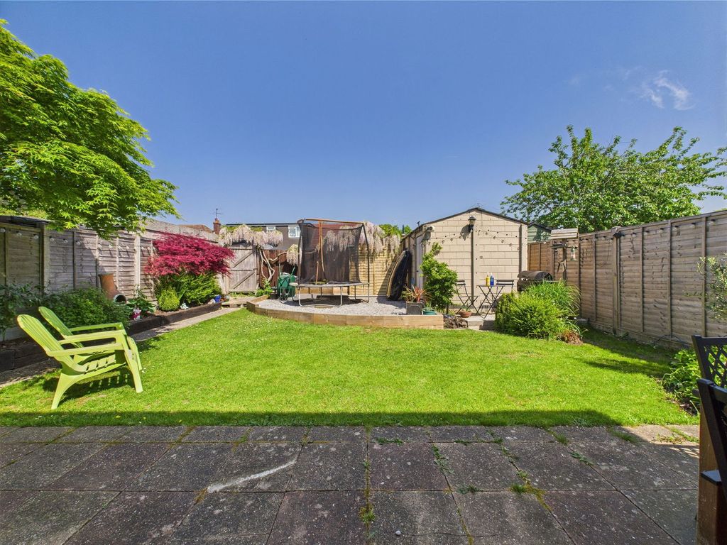 Property photo 2 of 18