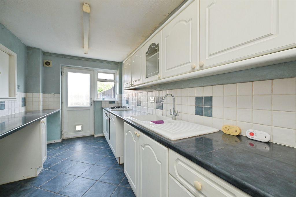 Property photo 2 of 13