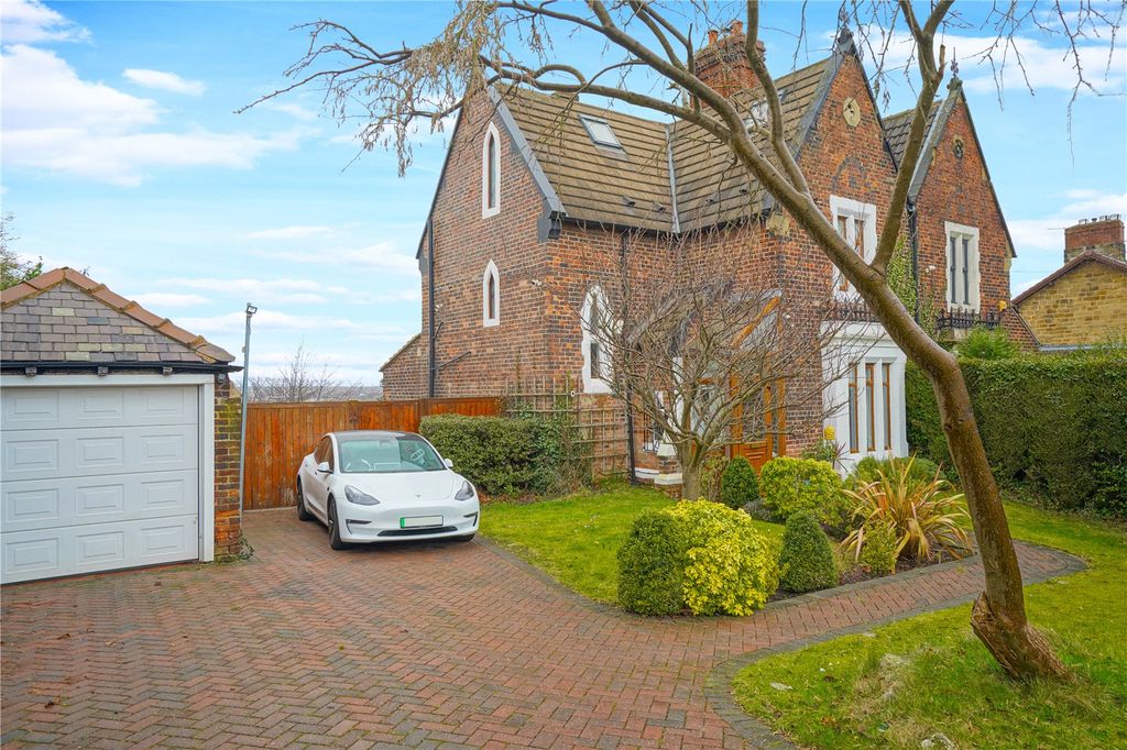Property photo 1 of 37 Picture No. 50