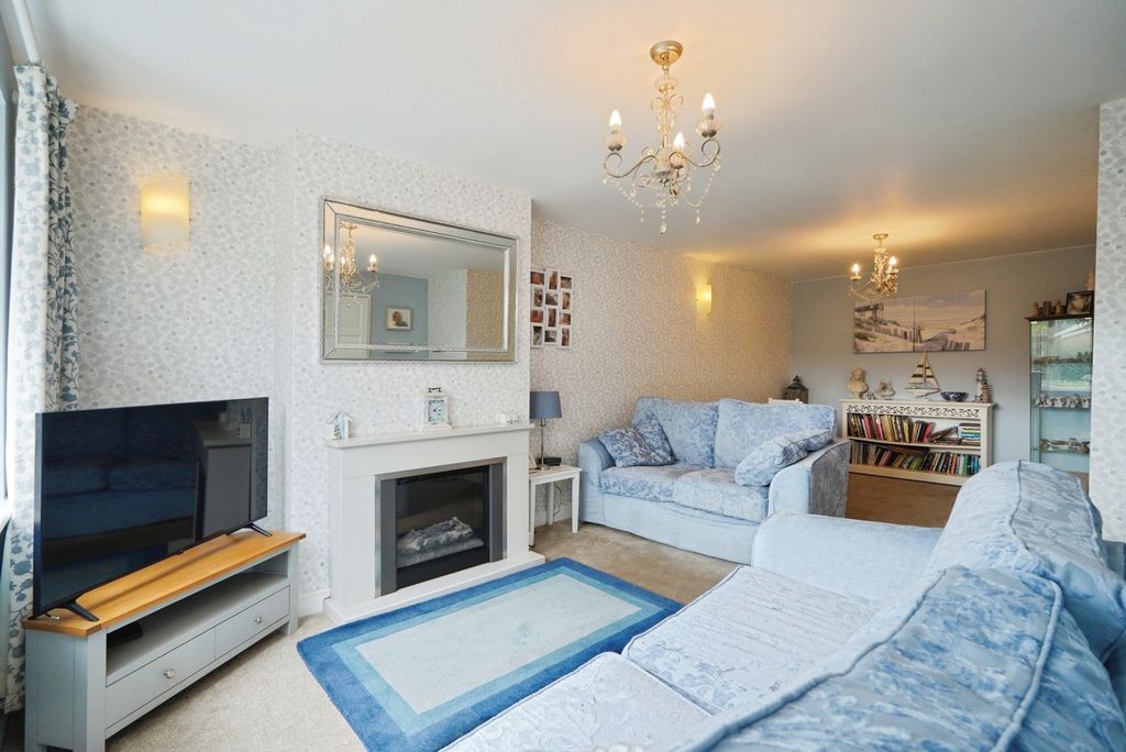 Property photo 2 of 20 Pbox-Img.Jpg