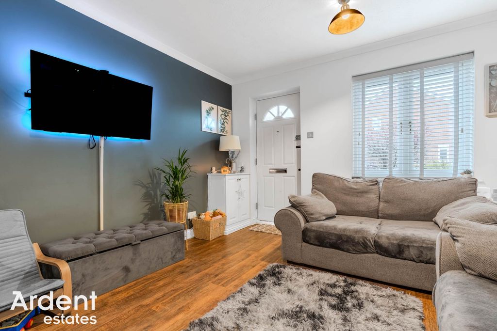 Property photo 3 of 19