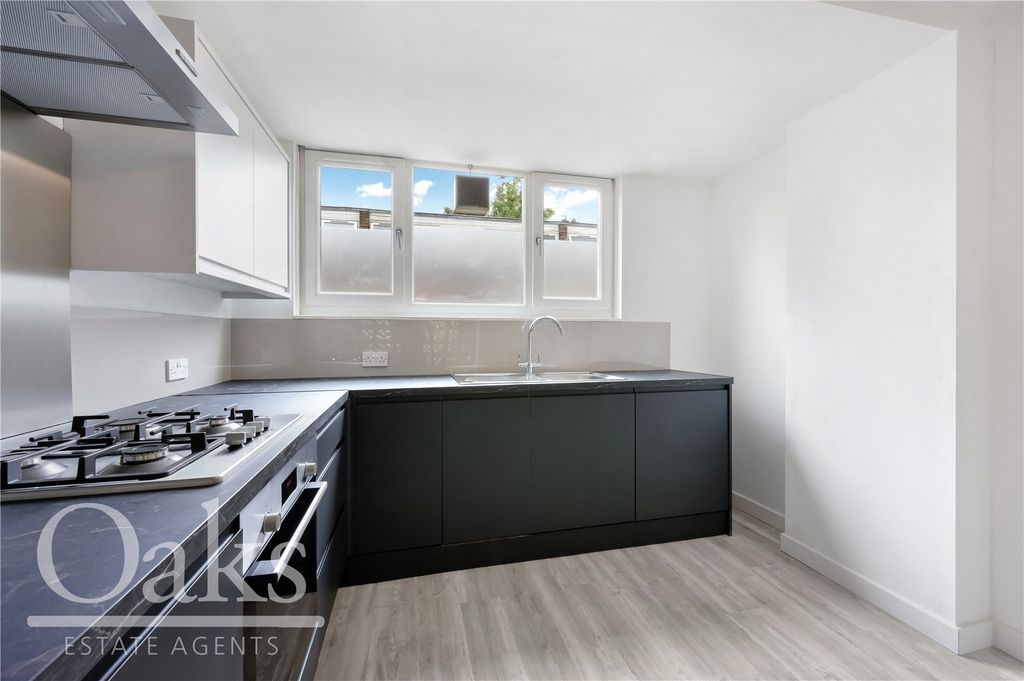 Property photo 3 of 10 Picture No. 05
