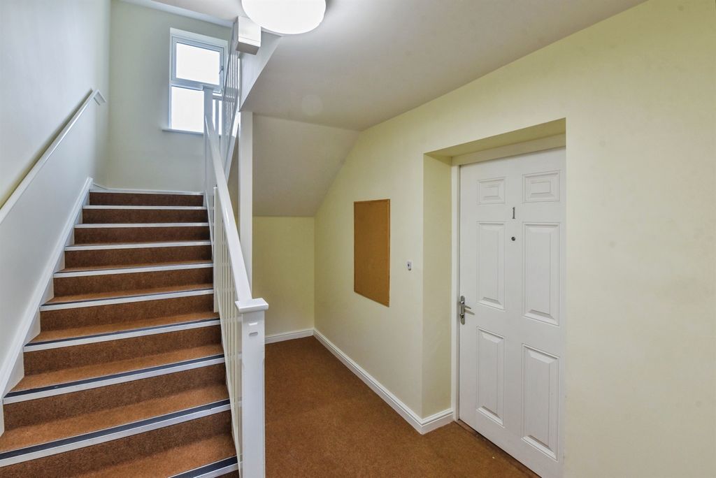 Additional image 16 of 2 bed flat for saleBennett Gardens, Frome BA11