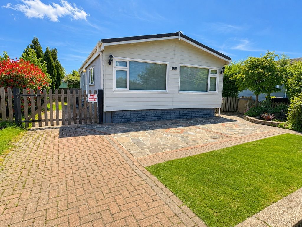 Property photo 1 of 13 5027601