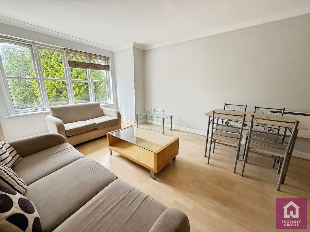 Property photo 3 of 11 Picture No. 26