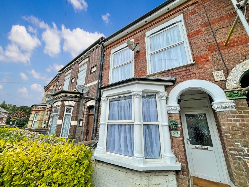 Property photo 1 of 14 4118990