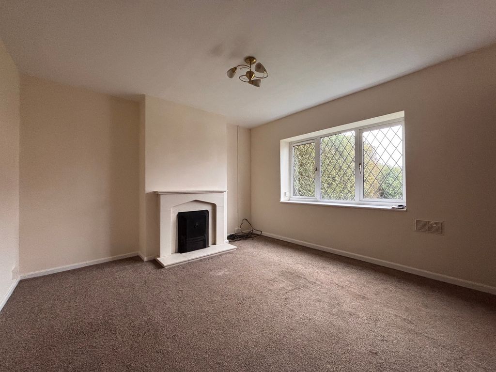 Property photo 3 of 14 First Lounge