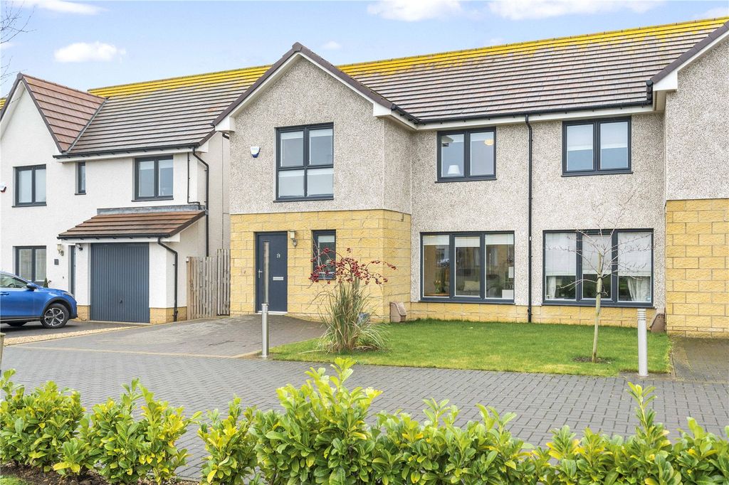 Property photo 1 of 26 Picture No. 39