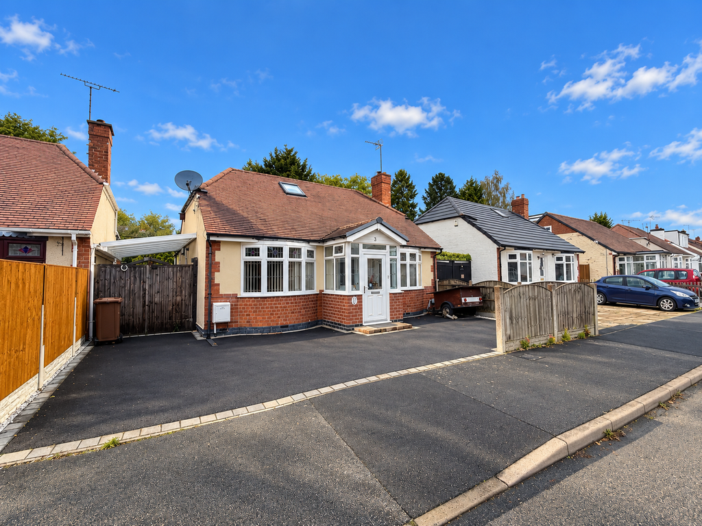 Property photo 1 of 17 8311Addd-8886-440D-8D95-7C75B9F74E1E