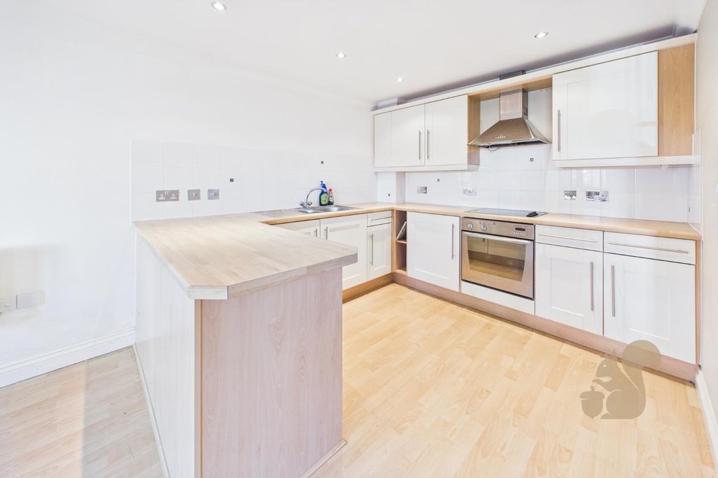 Property photo 3 of 15 Cam01659G0-Pr0579-Still020.Jpg