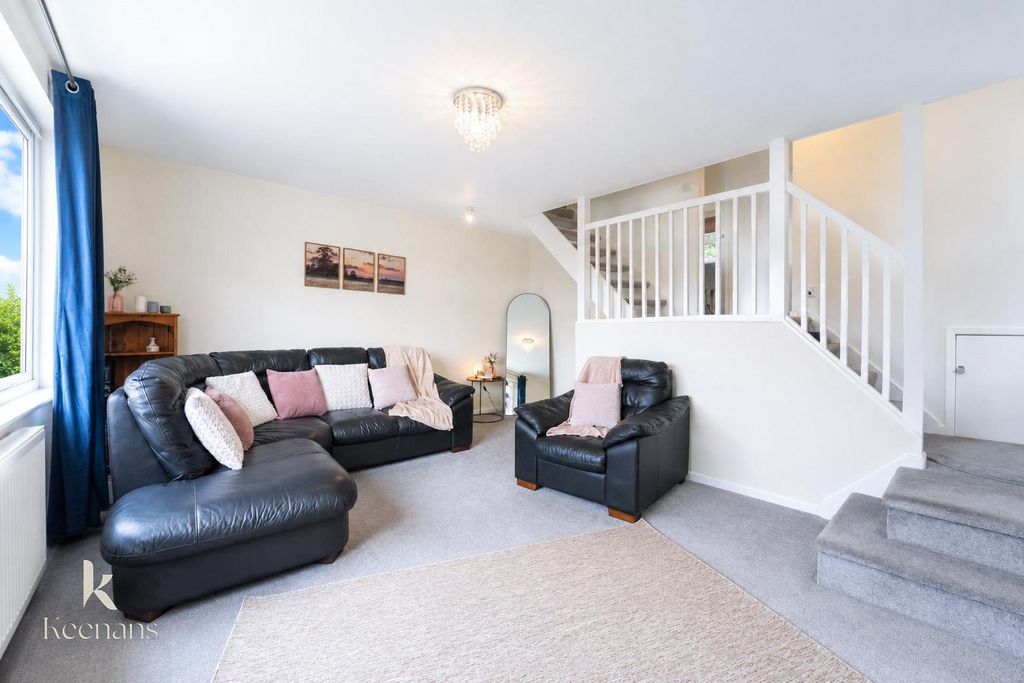 Property photo 3 of 21 19-02.Jpg