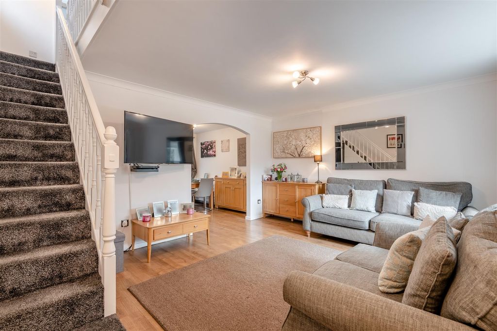 Property photo 2 of 20 8660344-Interior19.Jpg