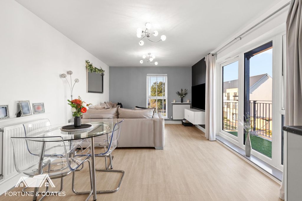 Property photo 3 of 15 Aspenway_14.Jpg