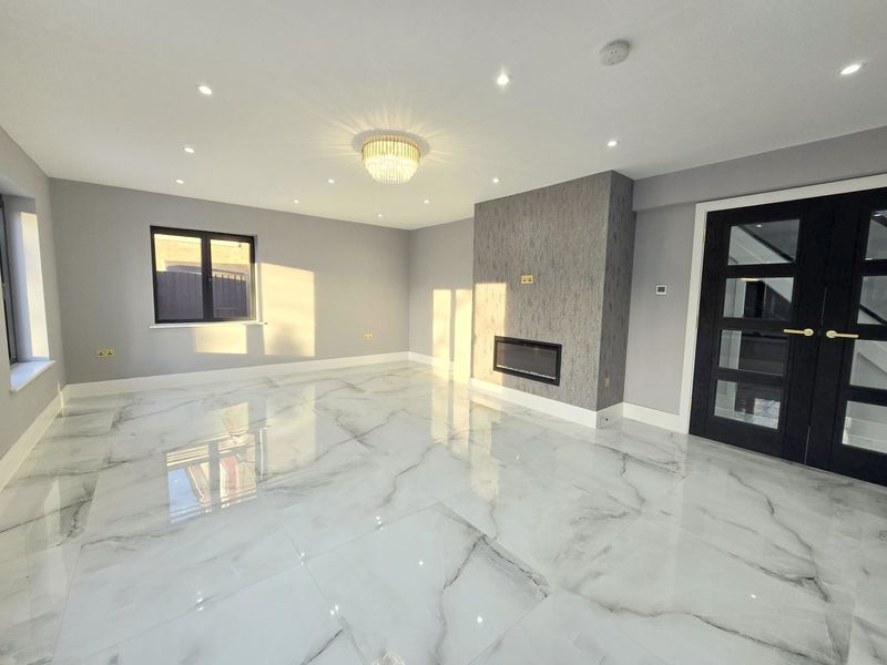 Property photo 3 of 30 Photo 2