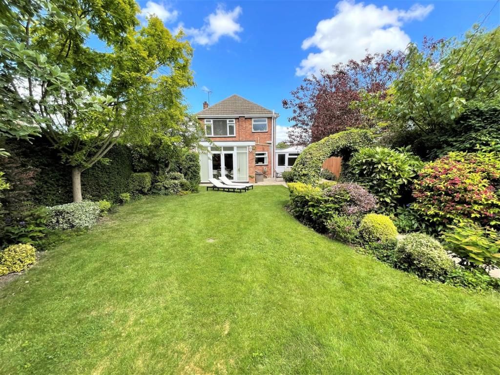 Property photo 2 of 21